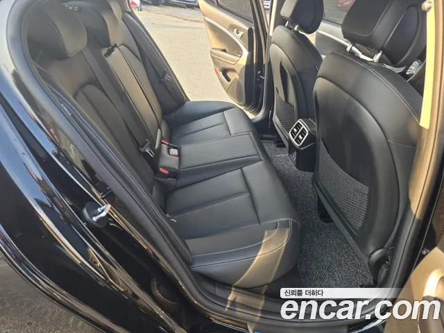 Genesis G70 Новый G70 Бензин 2.5T 4WD — Фото автомобиля 12