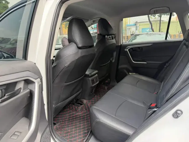 Toyota Wildlander — Фото автомобиля 5