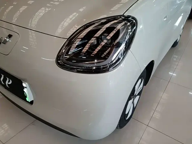 Wuling Hongguang Mini EV — Фото автомобиля 23