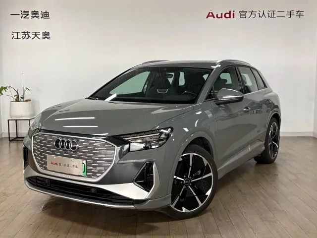 Фотография автомобиля — Audi Q4 e-tron