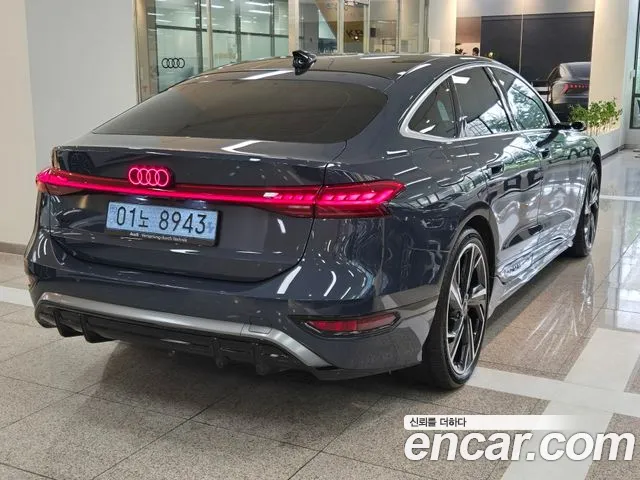 Audi A6 e-Tron — Фото автомобиля 2