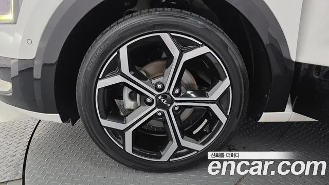 Kia Niro The All New Niro Signature — Фото автомобиля 4