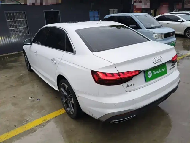 Audi A4L — Фото автомобиля 4