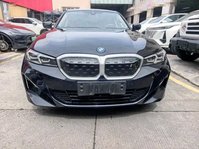 BMW i3 — Фото автомобиля 2