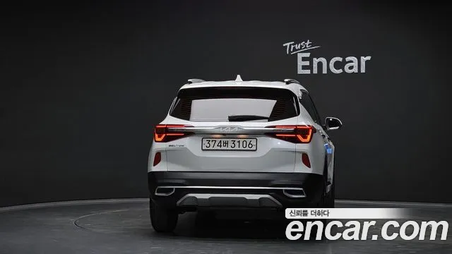 Kia Seltos — Фото автомобиля 4