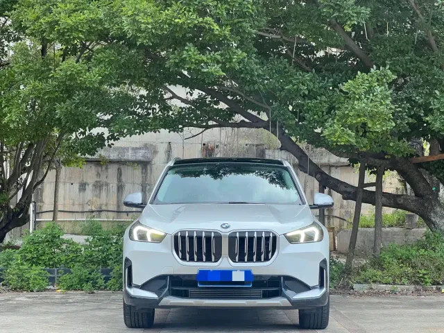 BMW X1 — Фото автомобиля 2