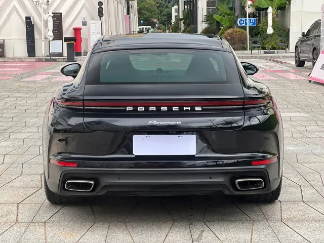 Porsche Panamera — Фото автомобиля 6