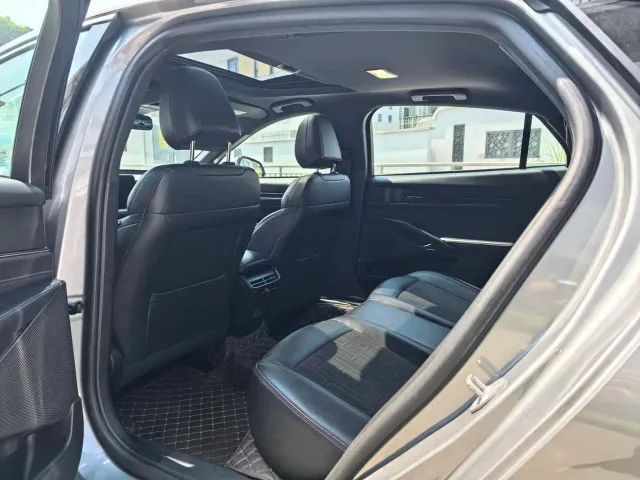 Ford Mondeo — Фото автомобиля 9