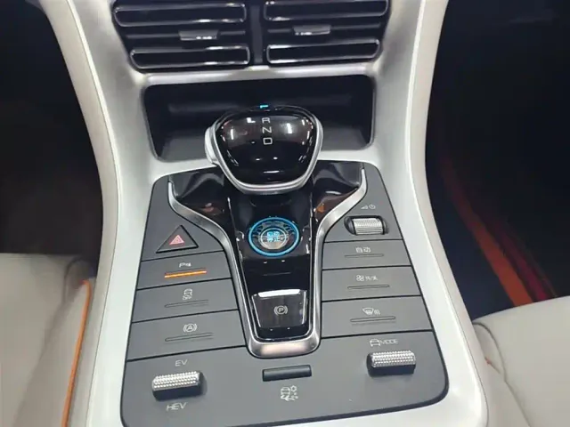 BYD Song Pro — Фото автомобиля 13