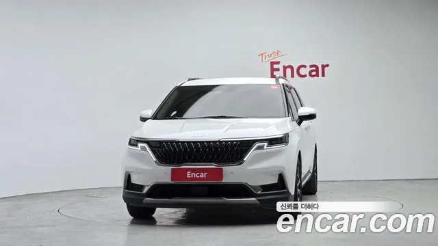 Kia Carnival 4th Gen — Фото автомобиля 3
