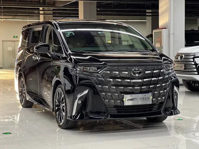 Toyota Alphard — Фото автомобиля 3