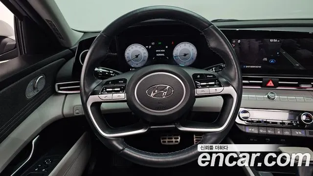 Hyundai AVANTE Avante (CN7) — Фото автомобиля 13