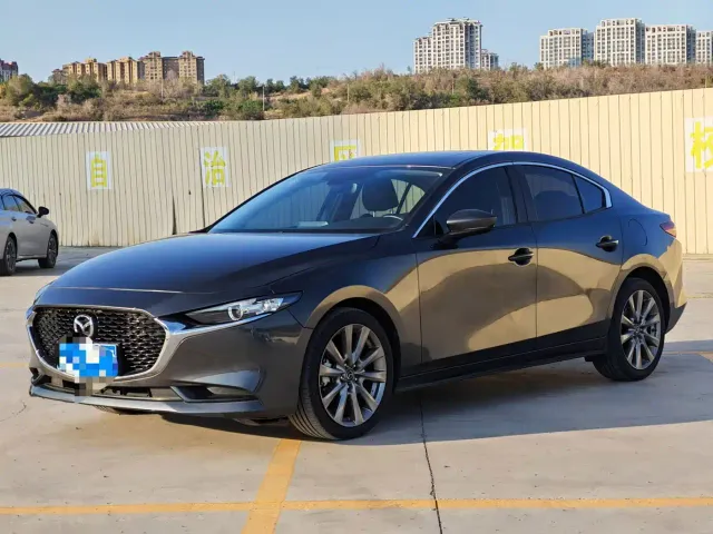 Фотография автомобиля — Mazda Axela
