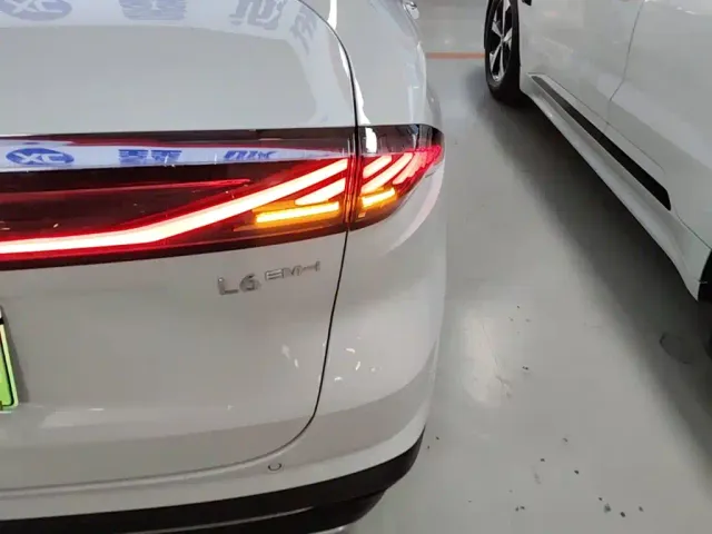 Geely Galaxy L6 — Фото автомобиля 7