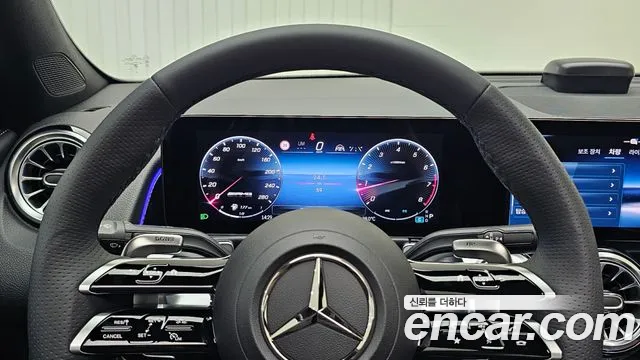 Mercedes-Benz GLB-Class — Фото автомобиля 8