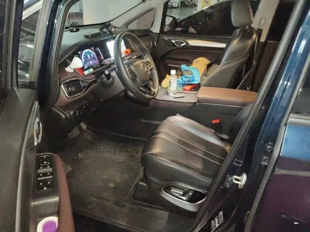 GAC Trumpchi M6 — Фото автомобиля 12