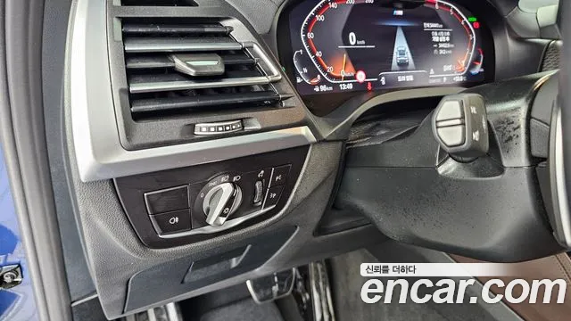 BMW X4 xDrive20i M Sport — Фото автомобиля 30