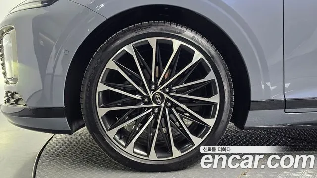 Hyundai Grandeur GN7 — Фото автомобиля 5