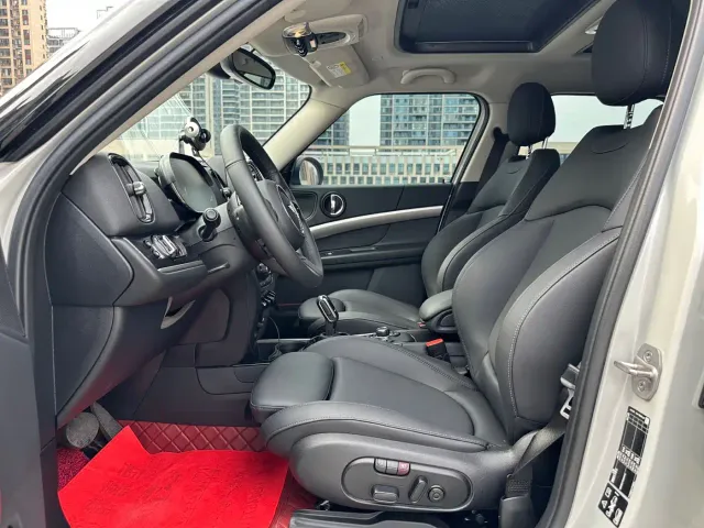 MINI Countryman — Фото автомобиля 9