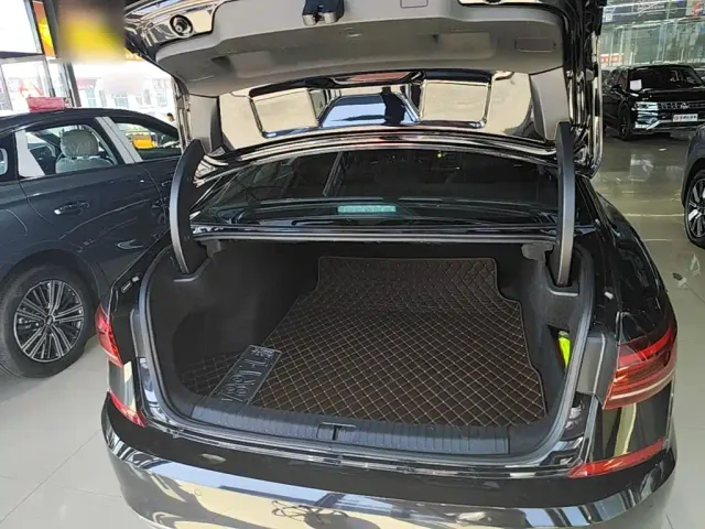 Volkswagen Passat — Фото автомобиля 18
