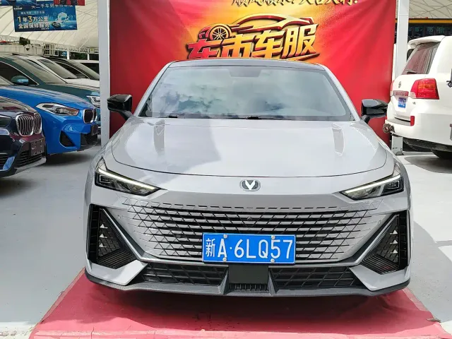 Changan UNI-V — Фото автомобиля 2