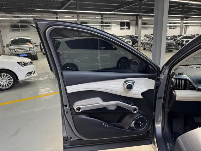 BYD Yuan PLUS — Фото автомобиля 10