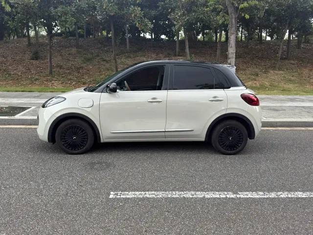 Wuling Bingo — Фото автомобиля 8