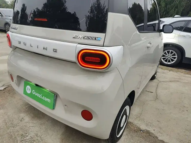 Wuling Hongguang Mini EV — Фото автомобиля 7