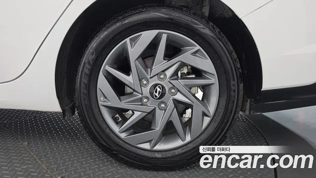 Hyundai Avante CN7 — Фото автомобиля 6