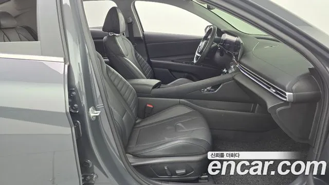 Hyundai Avante CN7 — Фото автомобиля 16