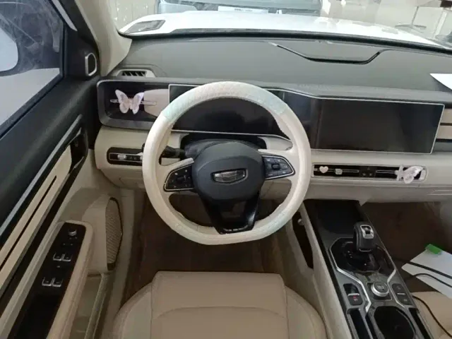 Geely ICON — Фото автомобиля 10