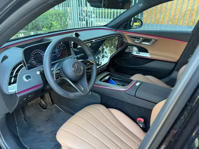 Mercedes-Benz E-Class — Фото автомобиля 9