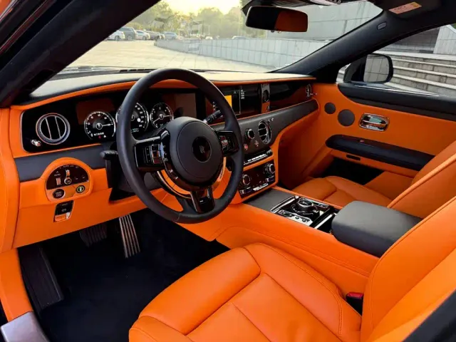 Rolls-Royce Ghost — Фото автомобиля 9