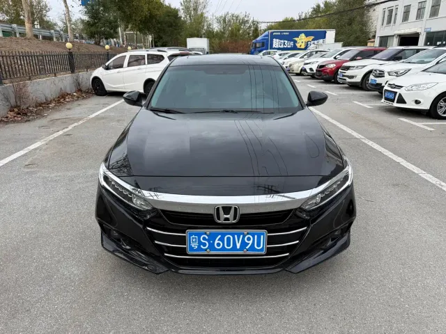 Honda Accord — Фото автомобиля 2