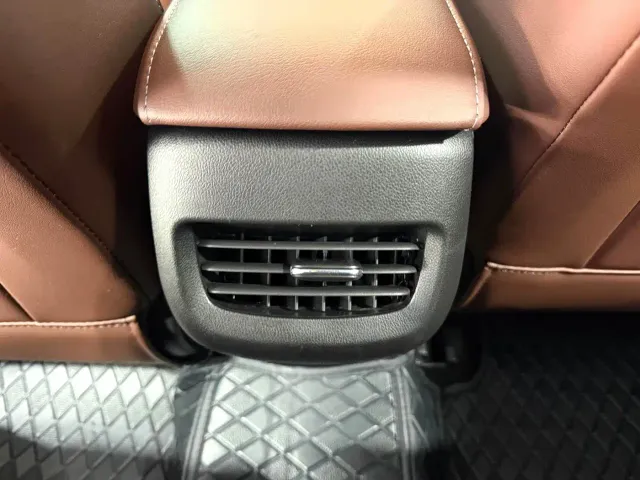 Chevrolet Monza — Фото автомобиля 12