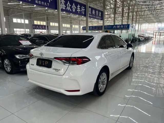 Toyota Corolla — Фото автомобиля 9