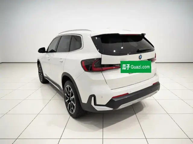 BMW X1 — Фото автомобиля 4