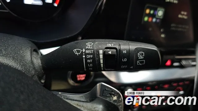 Kia Niro — Фото автомобиля 29