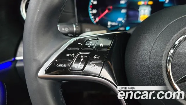 Mercedes-Benz E-Class — Фото автомобиля 28