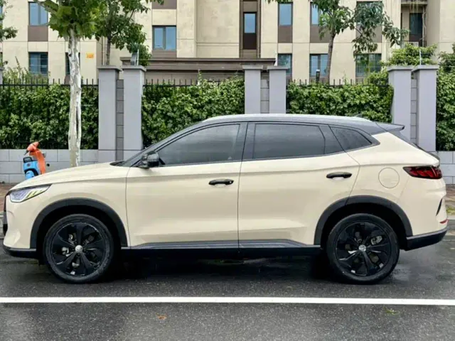 BYD Song PLUS — Фото автомобиля 13