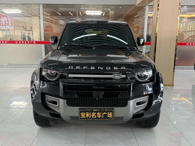 Land Rover Defender — Фото автомобиля 2