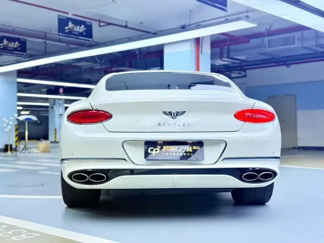 Bentley Continental — Фото автомобиля 5