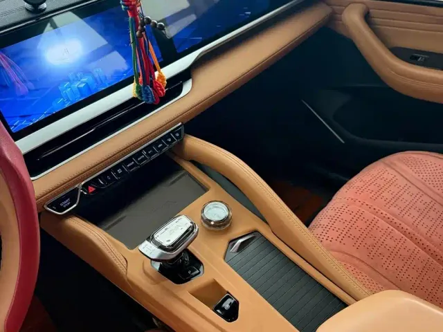 Geely Xingyue L — Фото автомобиля 5
