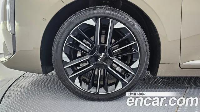 Kia K8 Signature — Фото автомобиля 5
