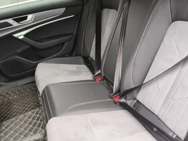 Audi A6L — Фото автомобиля 14