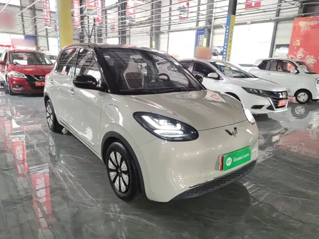 Wuling Bingo — Фото автомобиля 3