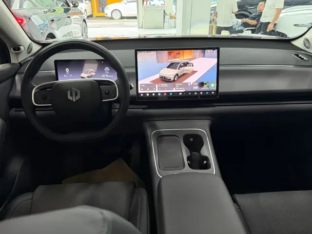 Leapmotor C10 — Фото автомобиля 7