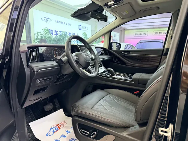 GAC Trumpchi M8 — Фото автомобиля 4