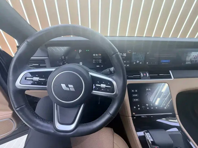 Li Auto ONE — Фото автомобиля 9