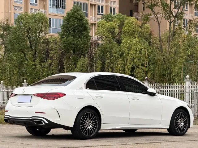 Mercedes-Benz C-Class — Фото автомобиля 25